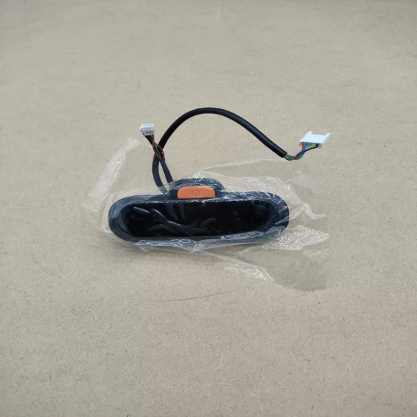 20020100010647-3.webp Navee K100 Pro Kijelző