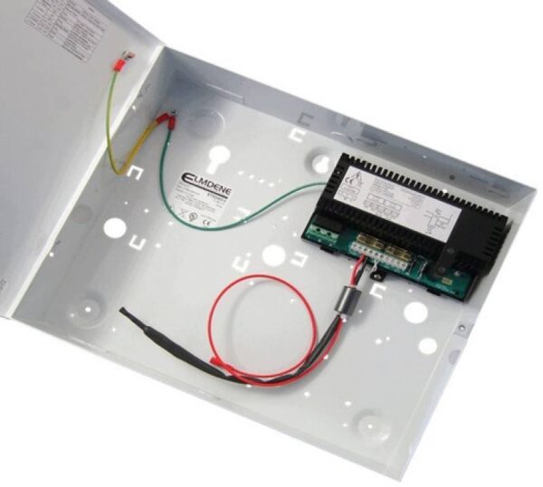 Elmdene STX2402-C – Szünetmentesíthető intelligens tápegység