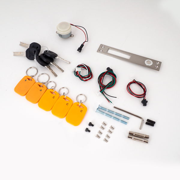 Intelligens elektromos ajtózár - motoros nyitás - nyíló ajtóra - jobbos