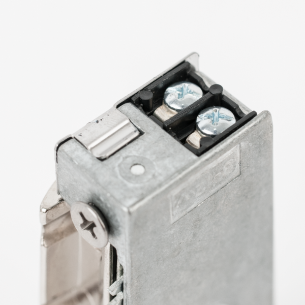 dorcas-41aadf_6-1.png Szimmetrikus, keskeny, pajzs nélküli elektromos zárfogadó