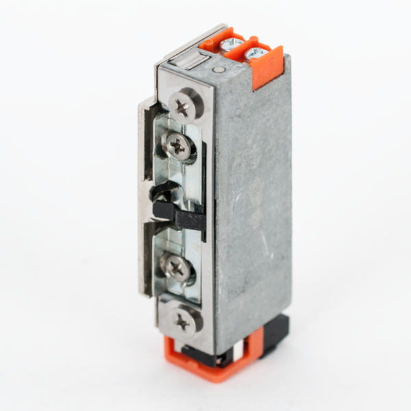 dorcas-99nf305-512-top_2-1.png Alacsony, pajzs nélküli elektromos zárfogadó - feszültségre zár - nyelvkivezetővel - 12V DC