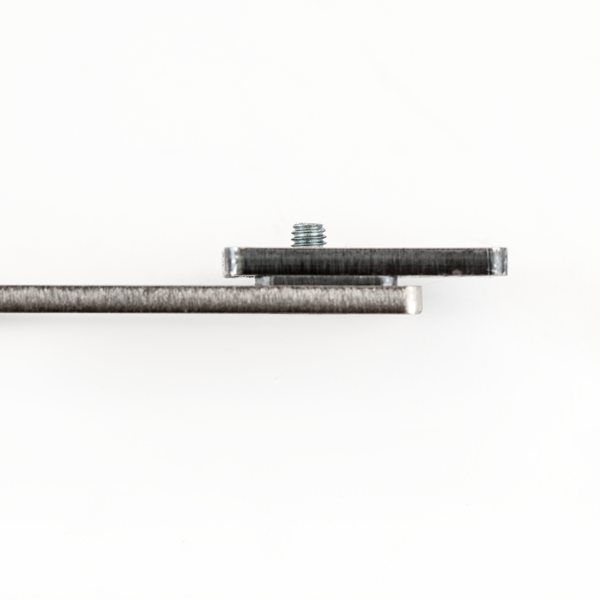 Zárpajzs süllyesztő 2 db, + 2db alátét - keskeny (22 mm) pajzsokhoz -
