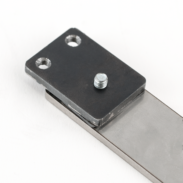 Zárpajzs süllyesztő 2 db, + 2db alátét - keskeny (22 mm) pajzsokhoz -