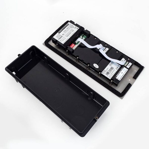 dt821f-dk_2_800x800.jpg Társasházi kültéri egység megvilágított tasztatúrával, és beépített RFID olvasóval IP55