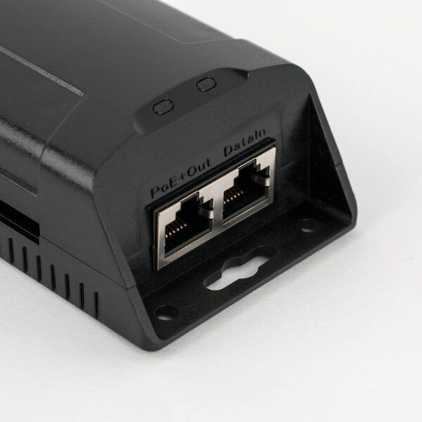 utp7201ge-pse30_3.jpg OUTLET: PoE+ illesztő 30W 10/100/1000Mbps 100m