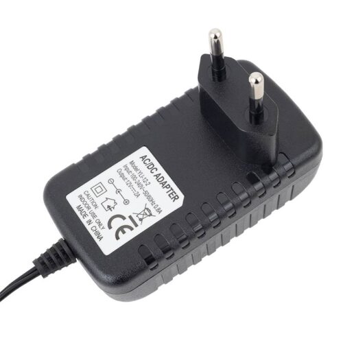 Kapcsolóüzemű tápegység "adapter" 12V 2A